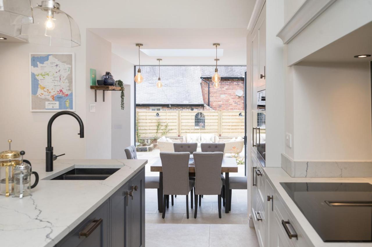 Townhouse By Harrogate Serviced Apartments Exterior foto